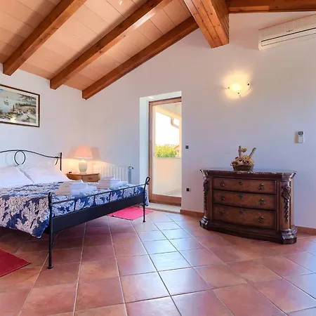 Villa Albina By Interhome